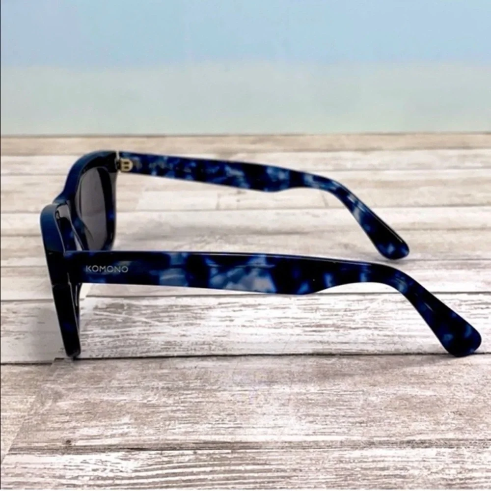 New NWT KOMONO sunglasses The Allen Blue Patterned camo tortoise